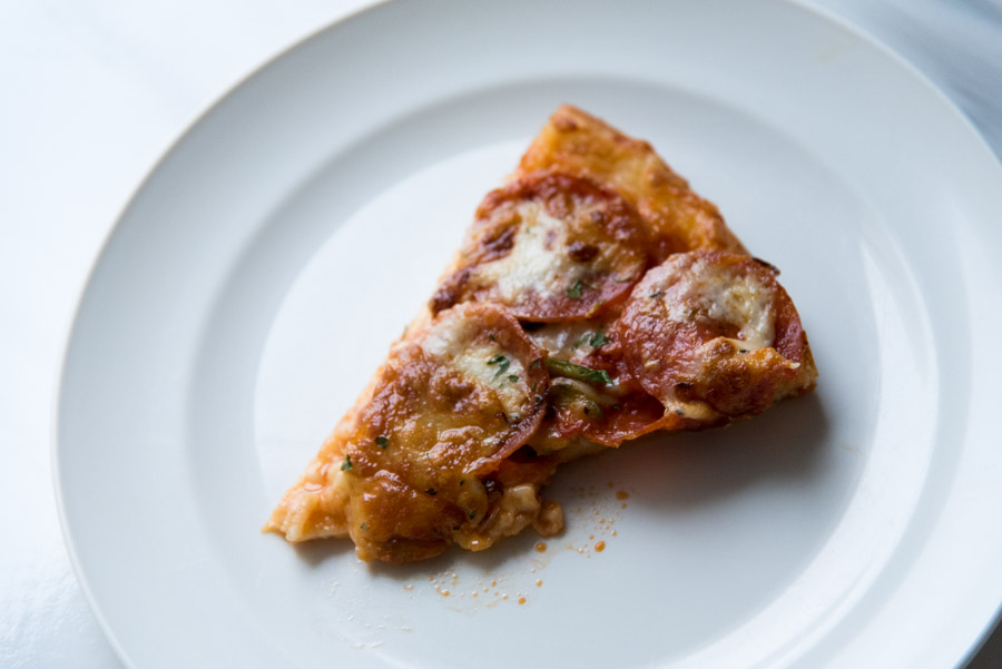 食べかけのピザをおいしそうに撮るには 食べ物 料理写真の撮り方 Atsushi Photolog